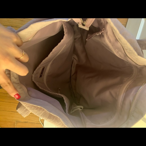 LULULEMON BAG— On My Level Tote Large 15L - Picture 3 of 6